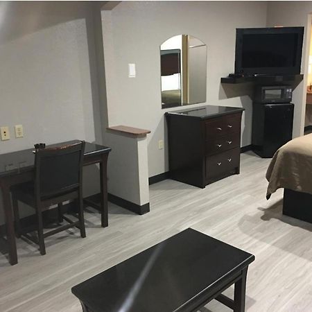 Regency Suites Iah Beltway 8 Houston Exteriör bild